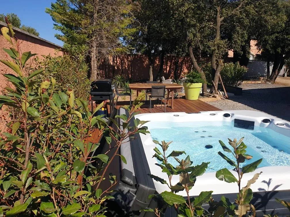 Logement Independant Pour 4Ou 5 Personnes, 2 Chambres Aureille